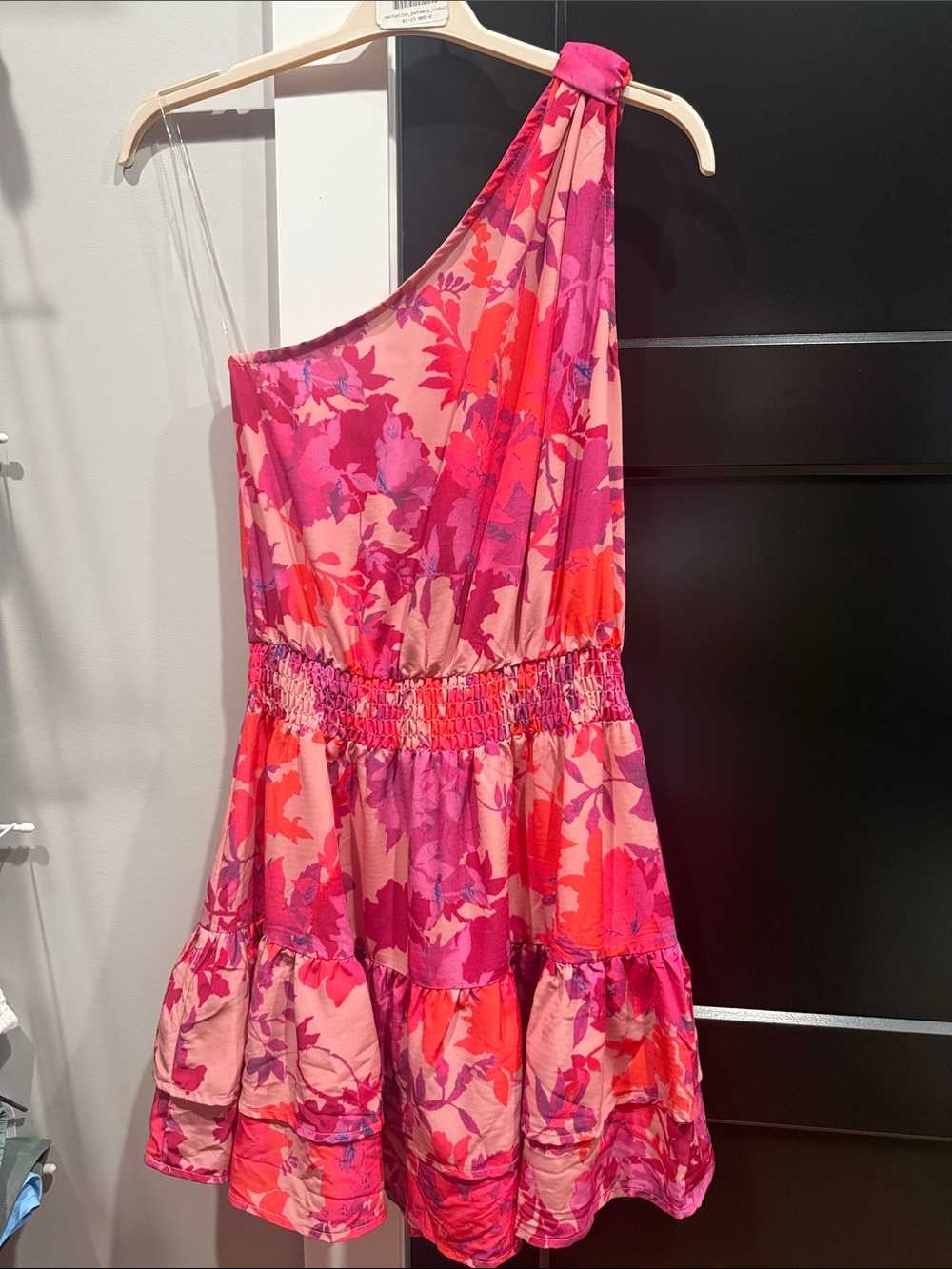 entro Pink & Red Floral One-Shoulder Dress